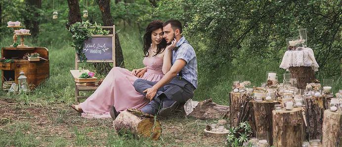 We have found the perfect looks and finishing touches befitting of any vintage wedding.