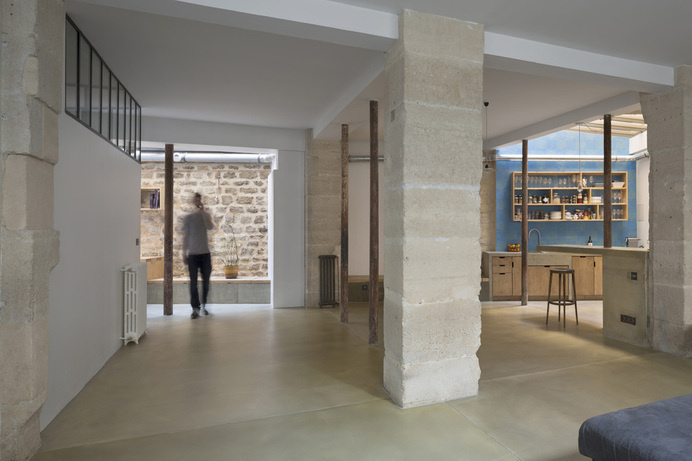 Loft in Paris: ancient craft shop transformed by Maxime Jansens #loft, #Paris