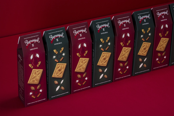 Paprenjak on Behance #pepper #croatia #branding #redesign #packaging #design #color #cookie #food #bake #christmas #ornament #rebranding #biscuit
