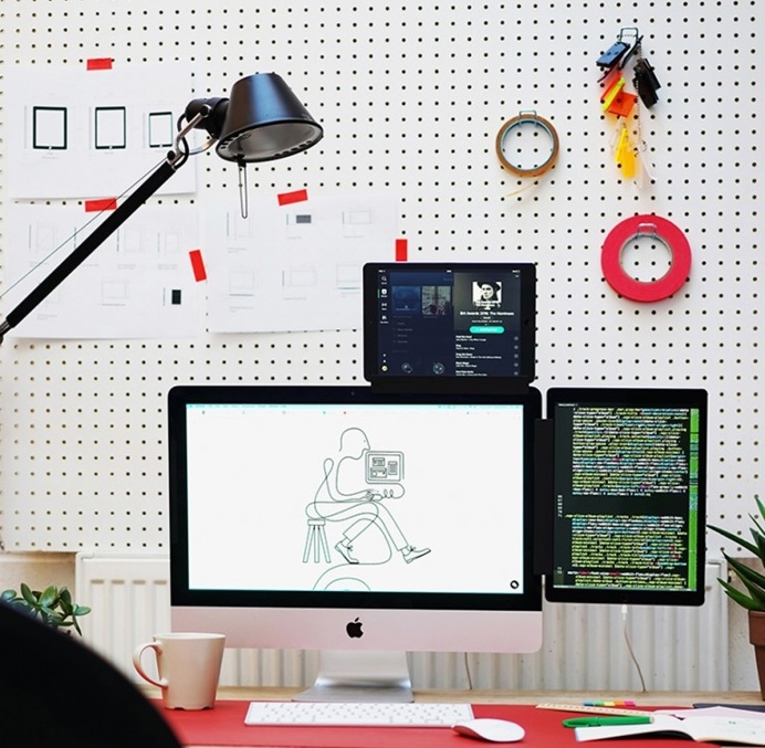 oscar diaz studio's pixo tablet mount for desktop displays