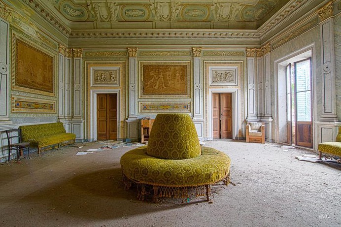 Abandoned Italy: Stunning Urbex Photography by Maurizio Lanzetta