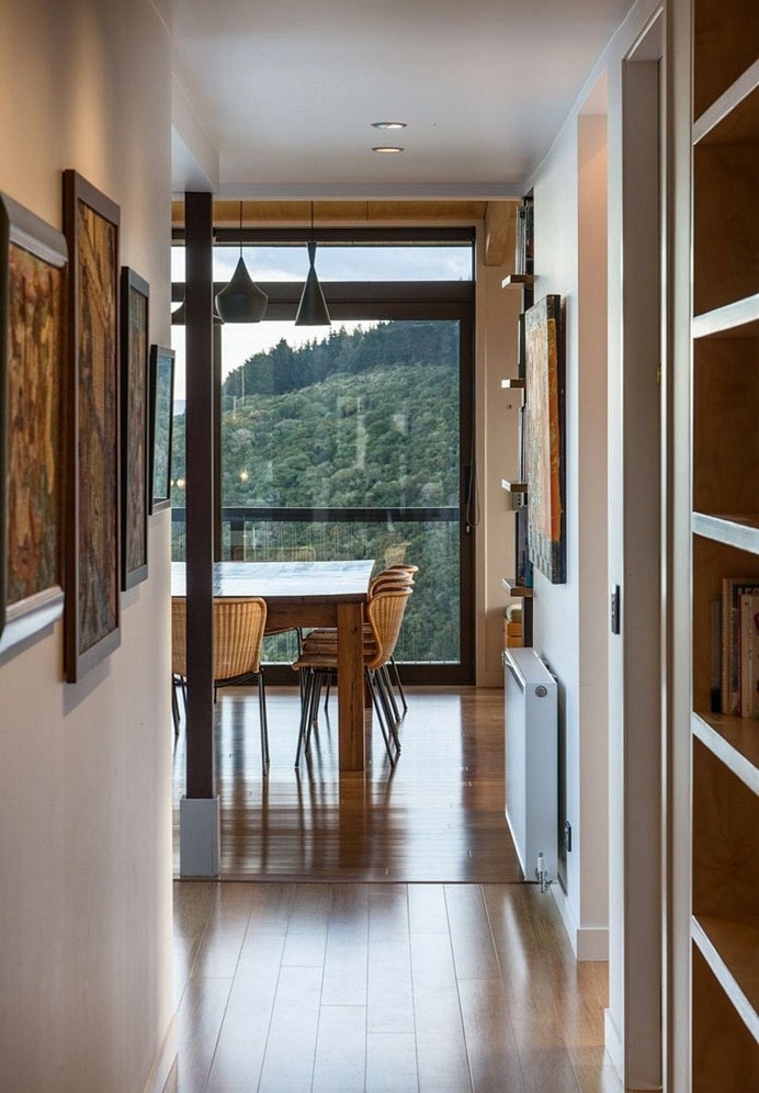 Korokoro Residence by TseWallace Architects 8