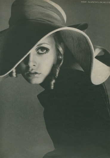 That Obscure Object #fashion #twiggy #photography #avedon