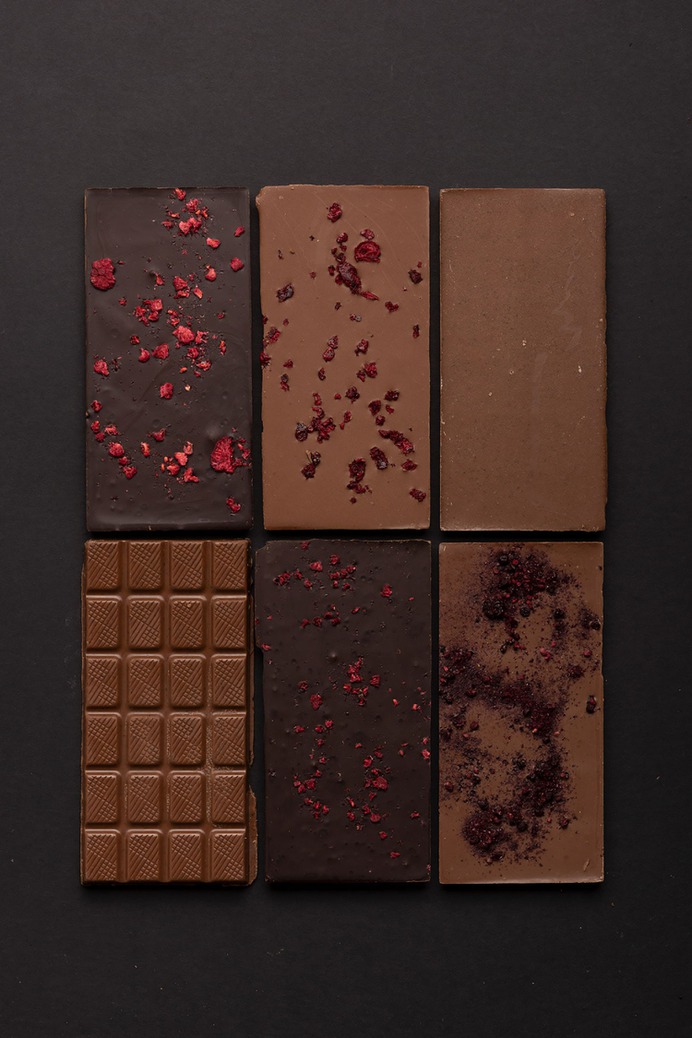 Krausz Chocolate Branding - Mindsparkle Mag Peltan-Brosz designed the branding for Krausz – a third generation small batch craft chocolate confectionery based in Transylvania, Romania. #logo #packaging #identity #branding #design #color #photography #graphic #design #gallery #blog #project #mindsparkle #mag #beautiful #portfolio #designer