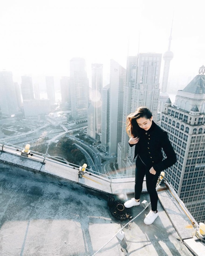 Breathtaking Rooftop Shots From Skyscrapers Of Shanghai by Anselm Wiethoff
