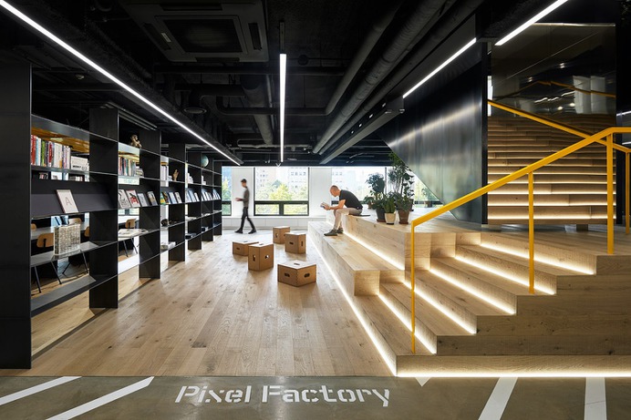 Pixel Factory Interior - Mindsparkle Mag Gensler designed Pixel Factory Interior. As Hyundai Card moves towards an increasingly digital culture, it required a new work environment; one that would reflect its new genesis. #logo #packaging #identity #branding #design #color #photography #graphic #design #gallery #blog #project #mindsparkle #mag #beautiful #portfolio #designer