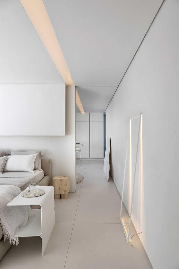 Old Shipping Containers Transformed Into a Modern and Minimalist House