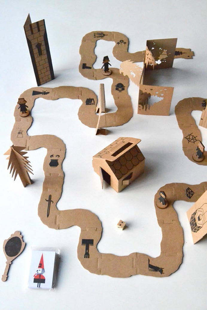Trails Tales. Board game image 2