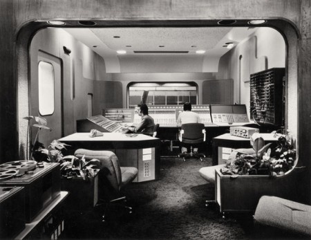 ISO50 Blog – The Blog of Scott Hansen (Tycho / ISO50) » The blog of Scott Hansen (aka ISO50 / Tycho) #modernism #retro #futuristic