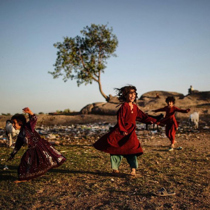 Afghan Refugee Children in Pakistan: Photojournalism by Muhammed Muheisen