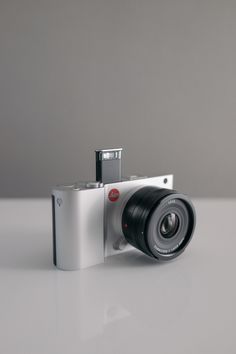 The art of engineering and craftsmanship. Individual and exclusive. Values that have been inextricably associated with the Leica name for more than 100 years.