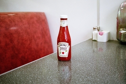 Yosigo : Mexico #yosigo #red #ketchup #tomato #photography #heinz