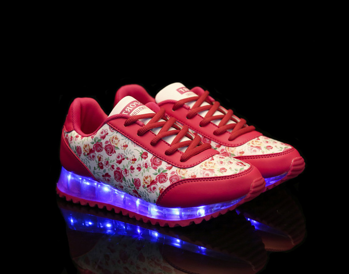 Colorful floral luminous shoes