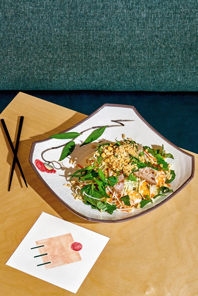 Co'm Vietnamese - Mindsparkle Mag Co'm Vietnamese, meaning rice, is a modern, family-owned and operated restaurant in Canada. #logo #packaging #identity #branding #design #color #photography #graphic #design #gallery #blog #project #mindsparkle #mag #beautiful #portfolio #designer