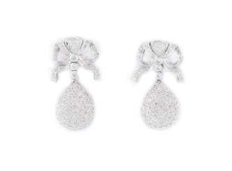PAAR OHRHÄNGER MIT DIAMANTBESATZ