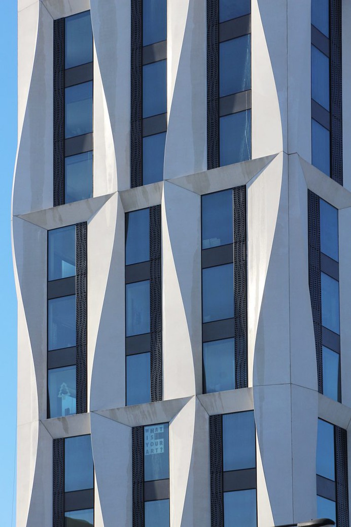 Campus North Residential Commons, University of Chicago Studio Gang Architects, 2016