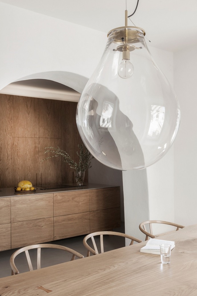 Earthy Neutrals: Villa in Mykonos renovated by Block722 Architects – Design. / Visual.