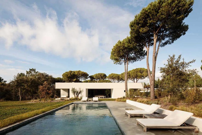 swimming pool / Atelier RUA