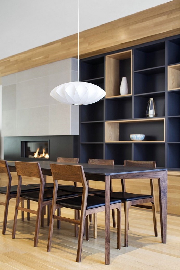 La Casa – Inspired and Elegant Wooden Surfaces / MXMA Architecture & Design