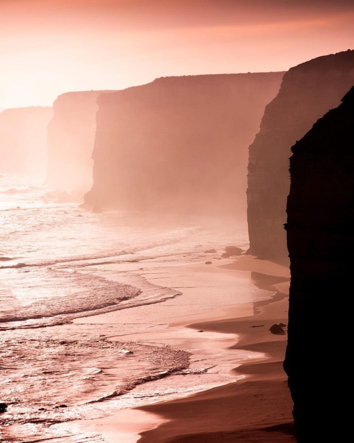 Wonderful Minimalist Landscape Photography by Mert Atakan