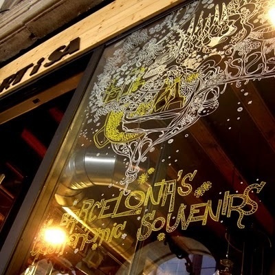 Etiquetas/Tags #illustration #storefront