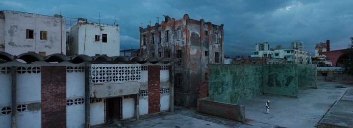 The Traveller: Conceptual Photography by Maximilian Motel