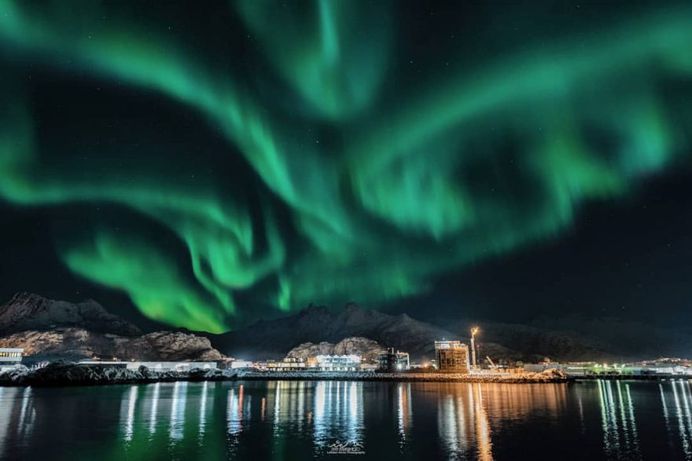 Lofoten Arctic Photography: Aurora Borealis and Northern Winter Wonderland