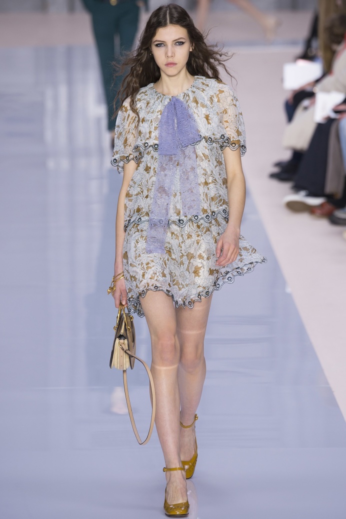 Chloé Fall 2017 Ready-to-Wear Collection Photos - Vogue