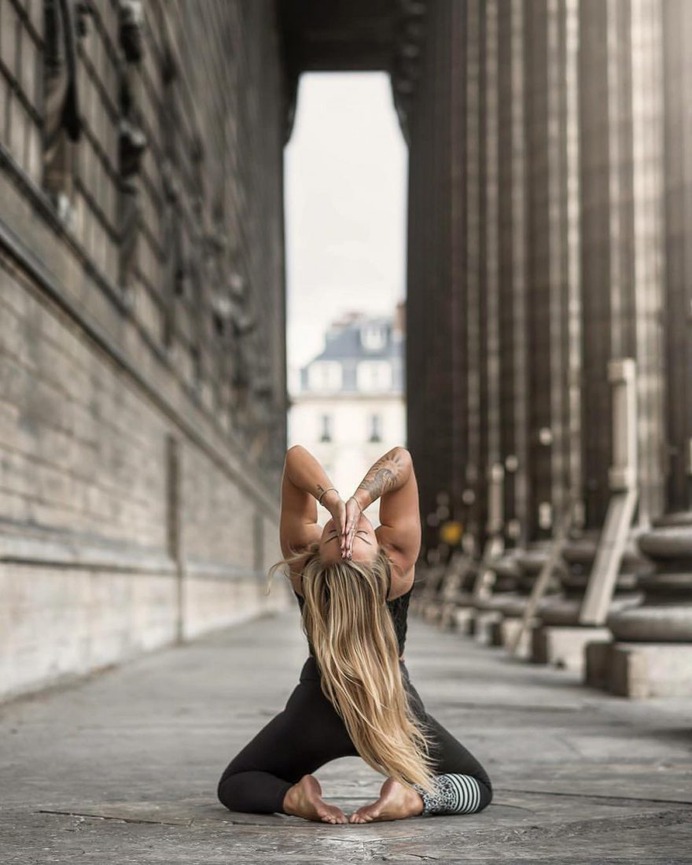 Dramatic Portraits of Dancers in The Streets by Dimitry Roulland