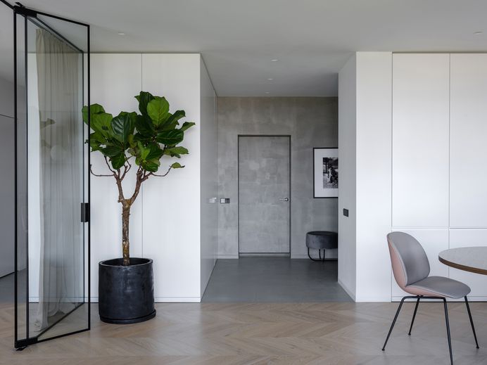 Puce Apartment by Iya Turabelidze