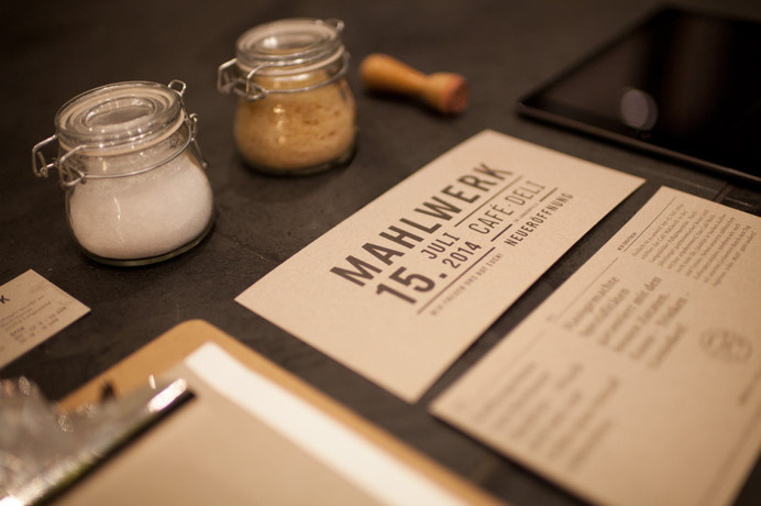 Mahlwerk / Cafe & Deli #handwerk #cafã© #print #design #graphic #corporate #handmade #coffee #type #qualitã¤t #editorial