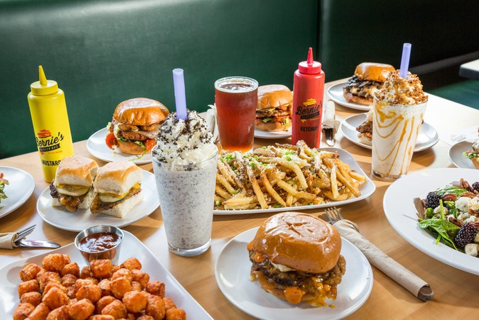 Houston Food Photography - Bernie's Burger Bus #foodphotography #burger #houston #food