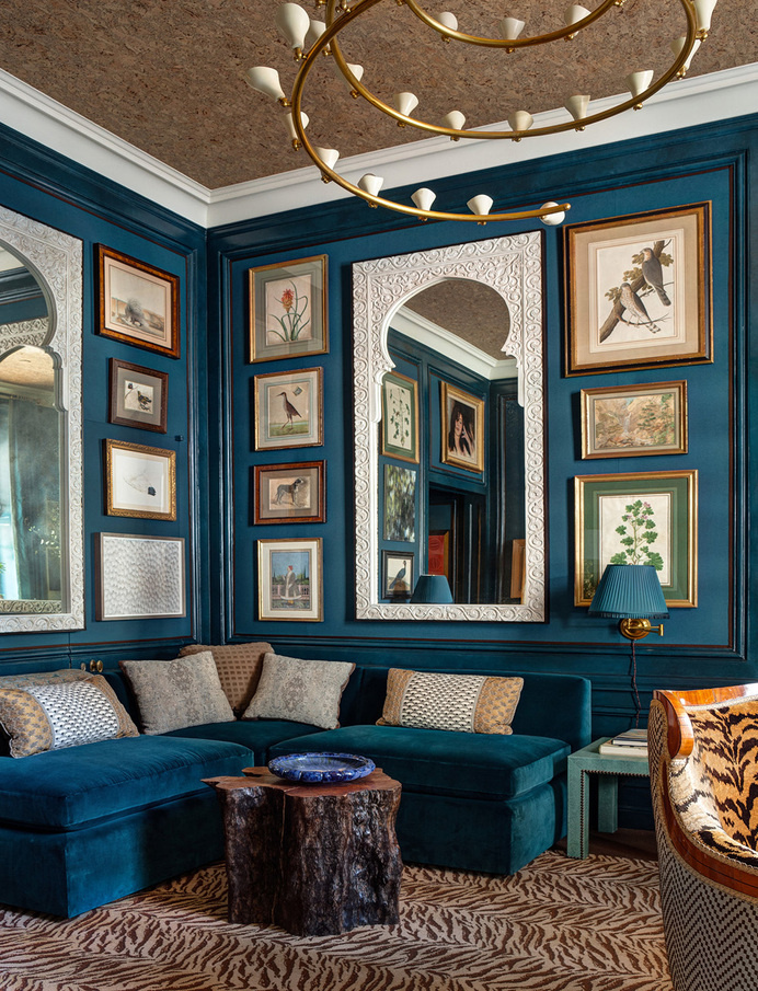 Painting Room With Hues Of Blue - www.homeworlddesign. com (10) #design #decor #blue #room #decoration