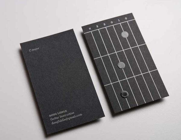 Las primeras tarjetas de visita que funcionan como pequeñas lecciones de guitarra #card #cards #business