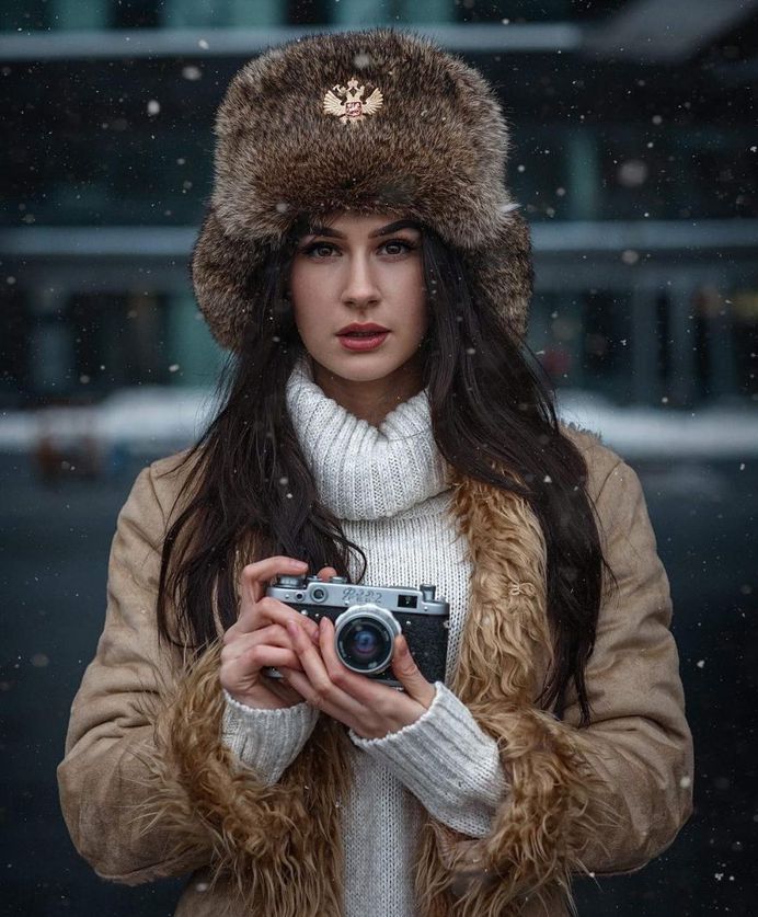 Beautiful Female Portrait Photography by Daniel Bidiuk
