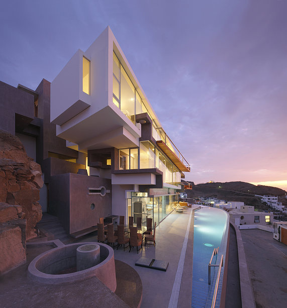 Veronica Beach House by Longhi Architects #architecture #house