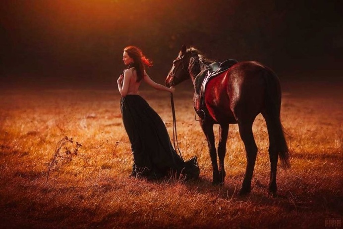 Conceptual and Dreamlike Portrait Photography by Svetlana Belyaeva