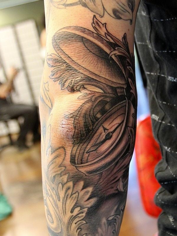 40 Awesome Compass Tattoo Designs