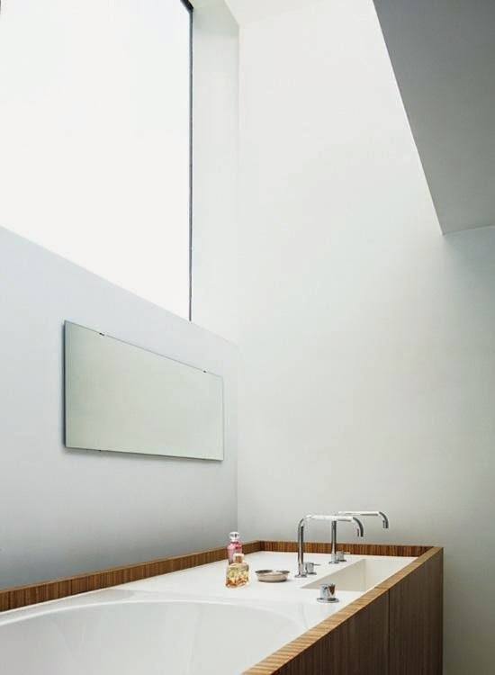House M&J by Bruno Vanbesien Architects #hoooooomecom #design #interiors #bathroom #ideas