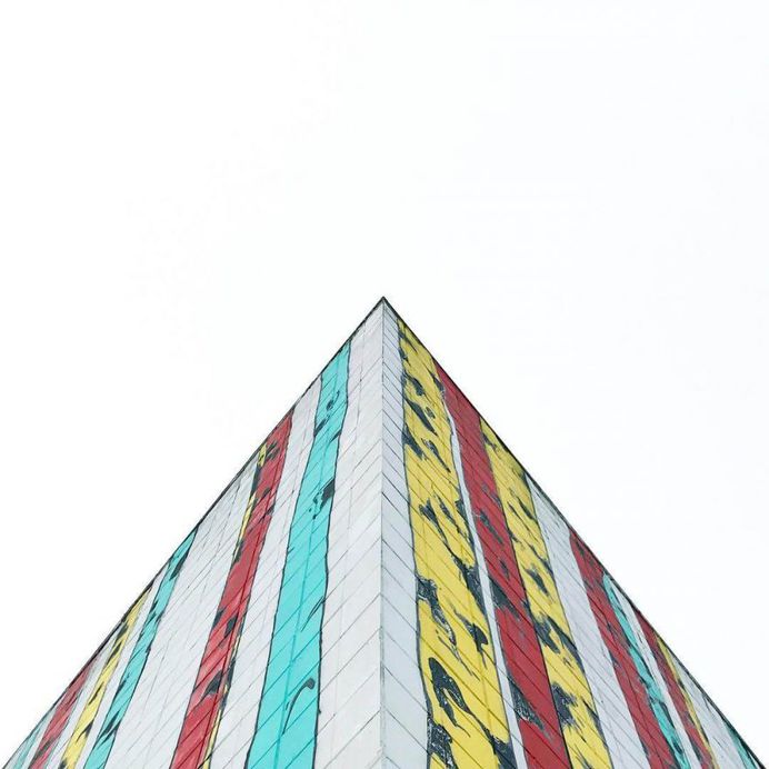 Creative Minimalist, Geometric and Colorful Street Photography by Jeka Shohirev