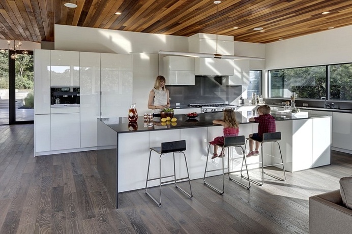 Bracketed Space House, Texas / Matt Fajkus Architecture