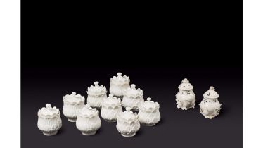 SAINT-CLOUD #Sets #Teasets #Porcelainsets #Antiqueplates #Plates #Wallplates #Figures #Porcelainfigurines #porcelain