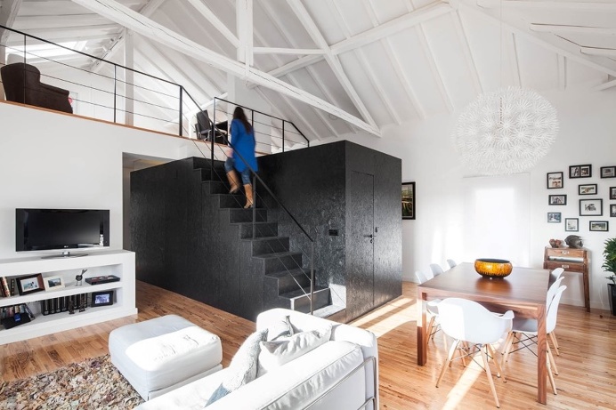 Converting a 50-Year-Old Barn in a Modern Home
