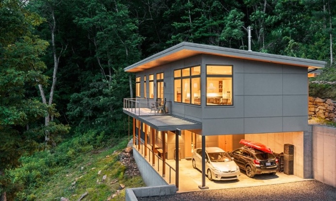 Modern passive solar residence