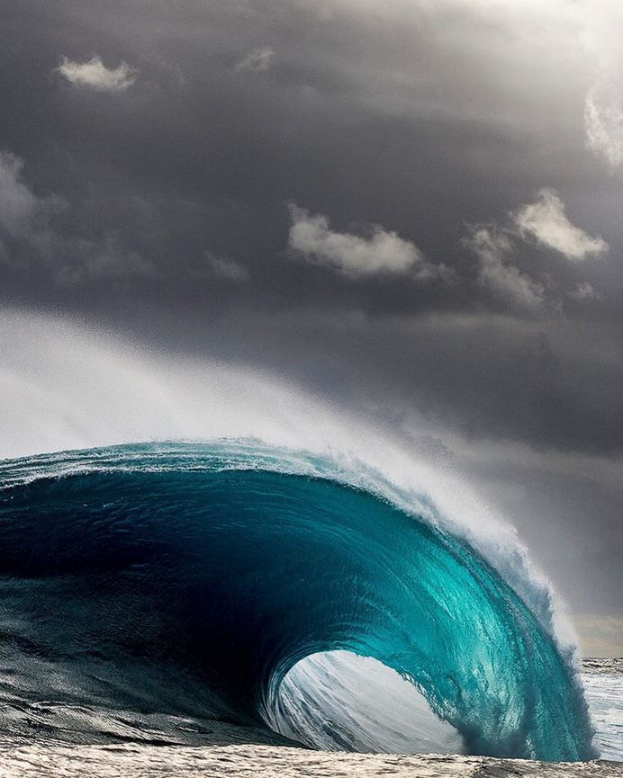 Ocean Pictures: Majestic Wave Photography by Andrew Semark