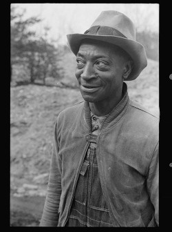 Vintage Worker #inspiration #board #photography #vintage #mood #fashion