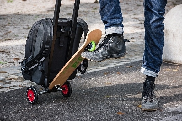 Hybrid folding kick scooter/trolley #kick #scooter #trolley #luggage #folding