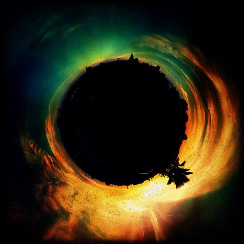 Phoneography DIY tip: Try a stereographic... | Photojojo ♥s Phoneography! #phoneography #photography #stereographic #landscape