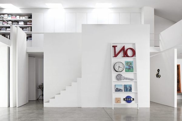 The Photographer's Studio Lo Spazio | Miss Design #interior #letters #white #bookshelves #design #decor #studio #walls