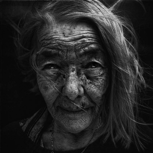 25 Incredibly Detailed Black And White Portraits of the Homeless by Lee Jeffries #white #black #photography #portrait #and #homeless